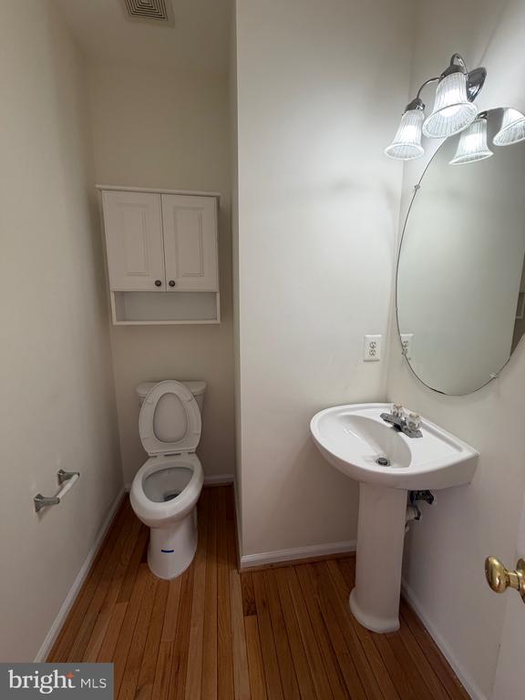 Building Photo - 6256 Shackelford Terrace