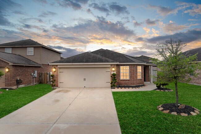 Primary Photo - 9811 Texas Cut Ln