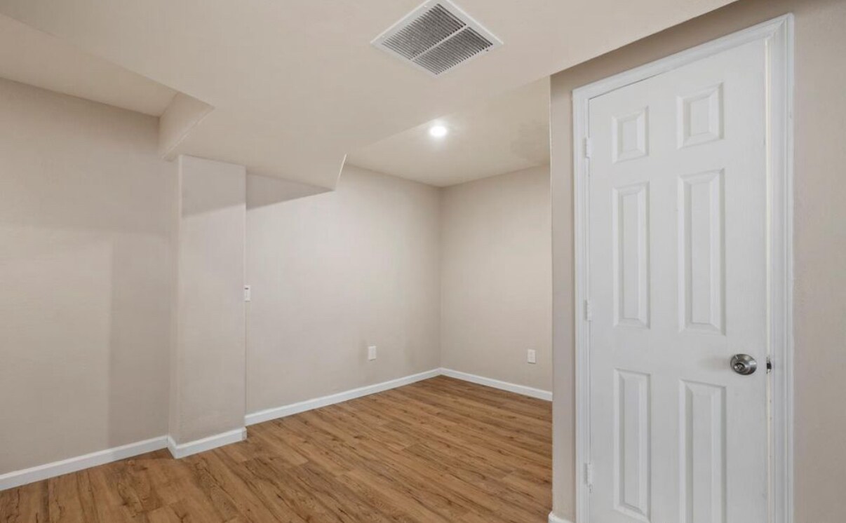Building Photo - 3909 Gunsmoke Rd