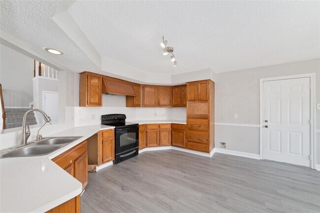 Building Photo - 14651 Via Del Norte Dr