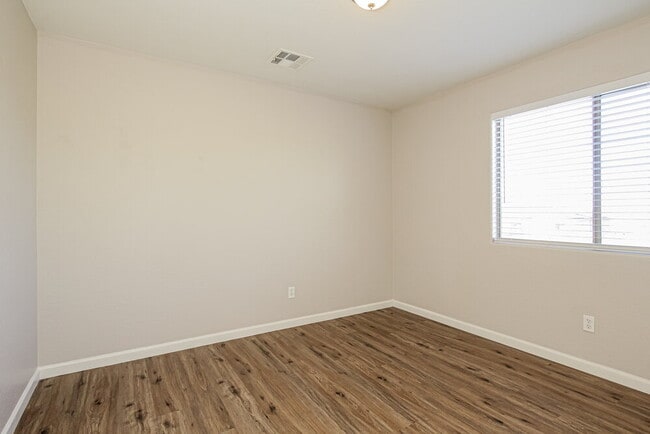 Building Photo - 2543 W Old Paint Trail