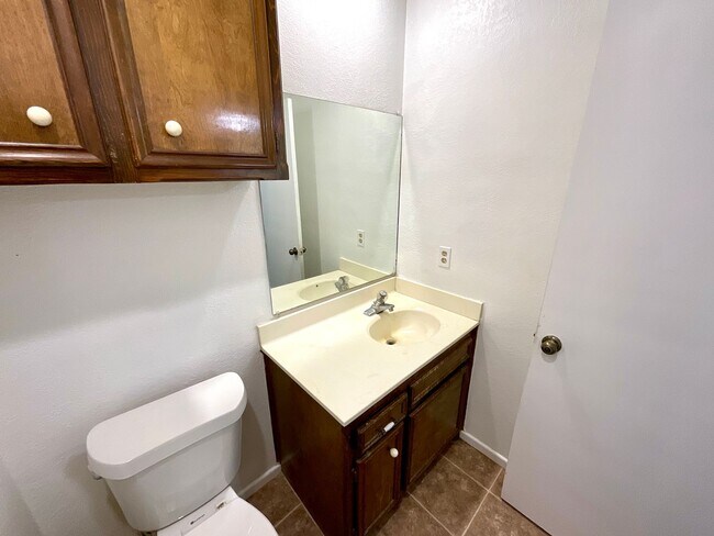 Building Photo - 6108 37th St