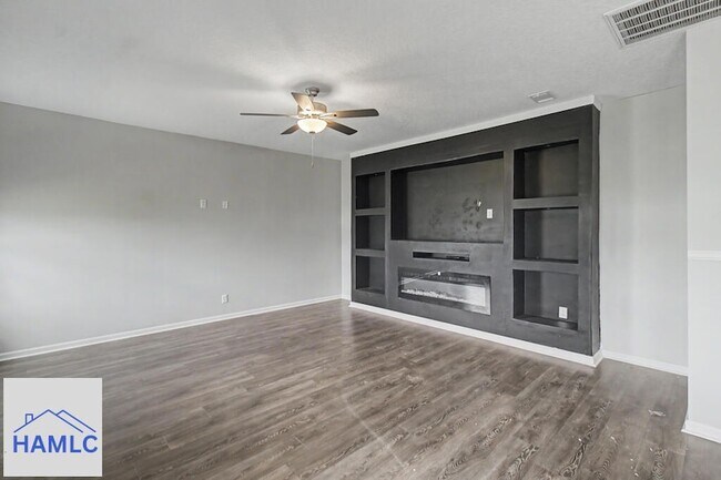 Building Photo - 188 Sunflower Cir NE