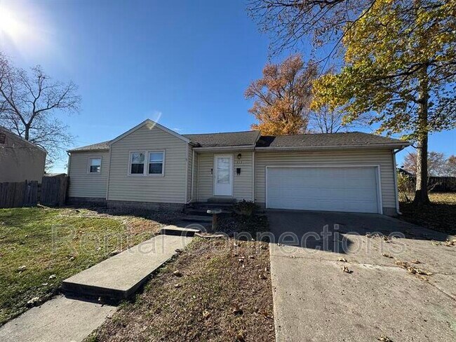 Building Photo - 712 N Madison St