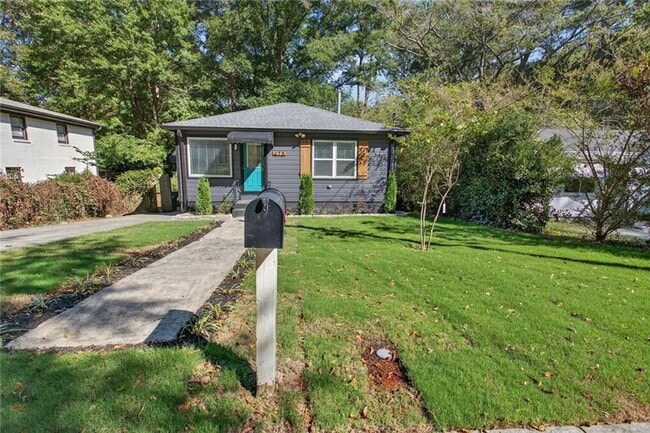 Building Photo - 475 Center Hill Ave NW