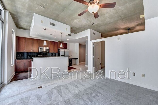 Building Photo - 44 Peachtree Pl NE