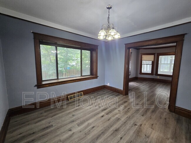 Building Photo - 212 Reed St