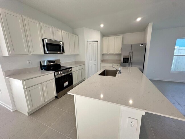 Building Photo - 2117 Marksman Rd