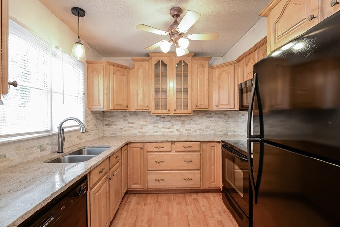 Building Photo - 610 Pisgah Church Rd