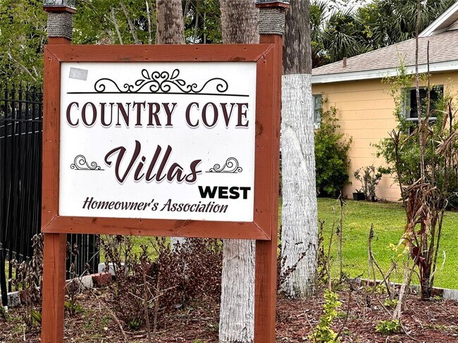 Building Photo - 22 W Country Cove Way