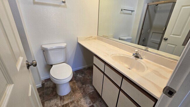 Building Photo - 247 Cheney St