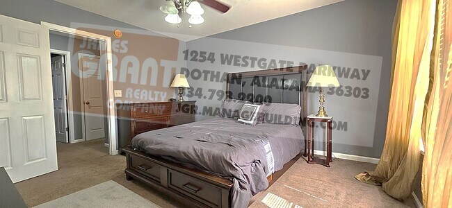 Building Photo - 312 Joe Walding Dr