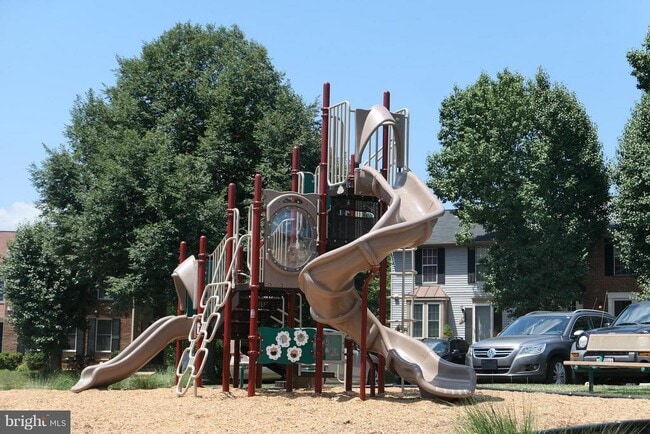 Building Photo - 619 Coral Reef Dr