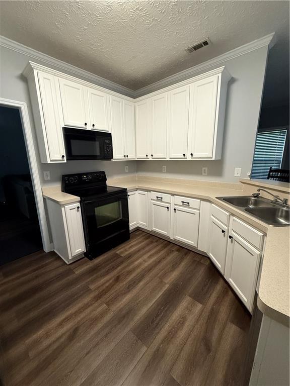 Building Photo - 158 River Park Cir