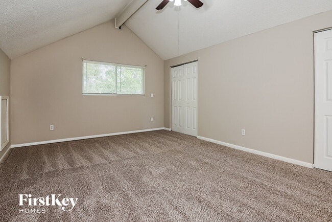 Building Photo - 6835 Candlewood Dr S