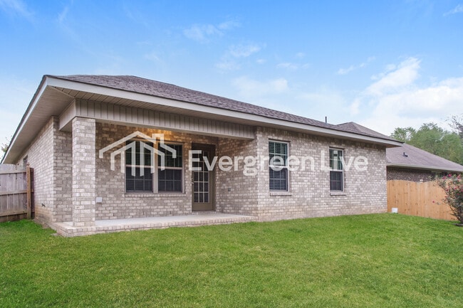 Building Photo - 3013 Monterey Dr SW