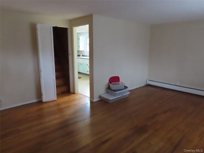 Building Photo - 3 Birch St