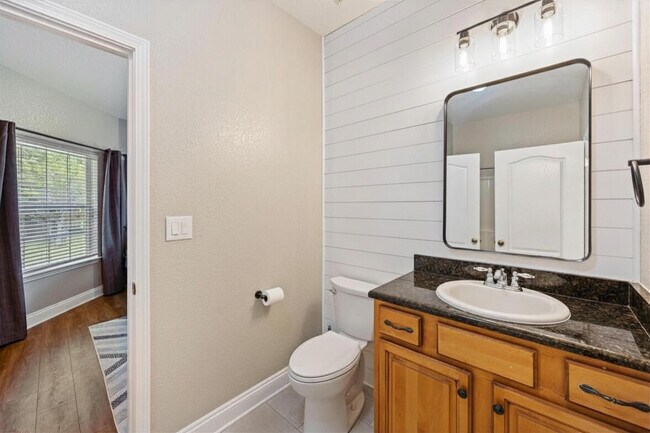 Building Photo - 3269 McMillan Creek Dr