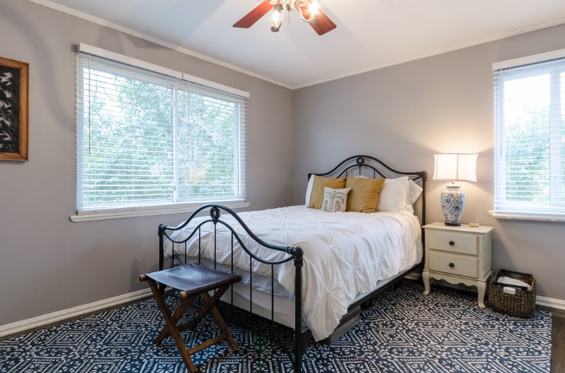 Building Photo - 1401 Seneca Pl