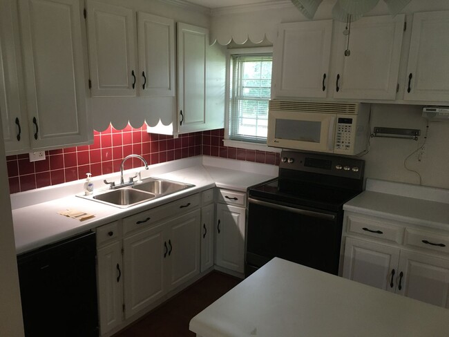 Building Photo - 3/2 House in Garden Lakes $1,395