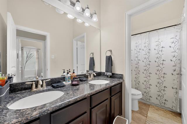 Building Photo - 2345 Fountain Gate Dr