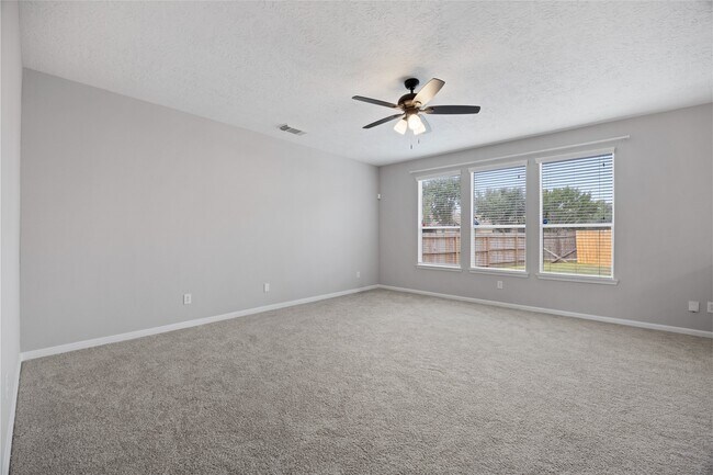 Building Photo - 7447 Oakwood Canyon Dr