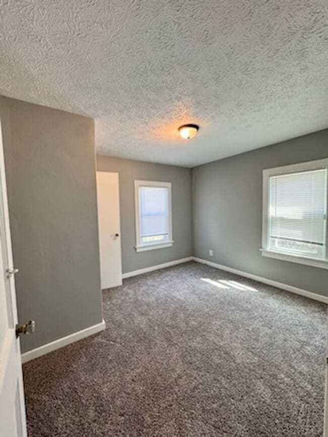 Building Photo - New Listing!!!