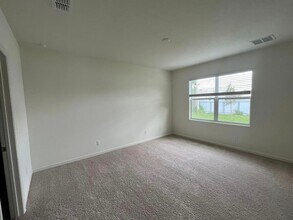 Building Photo - Brand New, Never Lived In