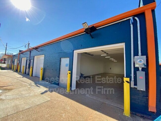 Building Photo - 218-228 North Market Street