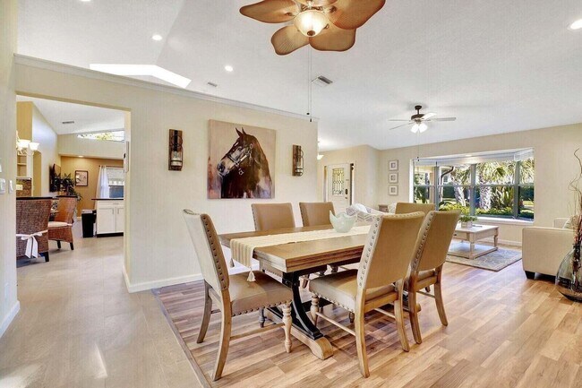 Building Photo - 14148 Paddock Dr