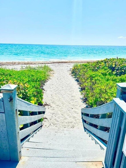 Building Photo - 420 Celestial Way