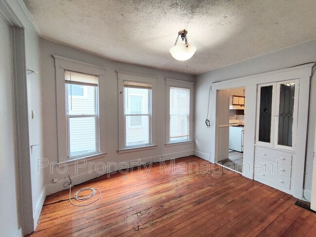 Building Photo - 1644 Chapel St