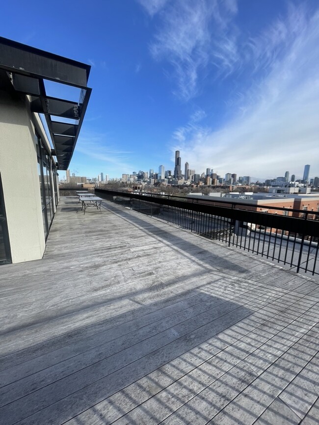 rooftop view - 1000 W 15th St