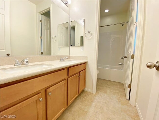 Building Photo - 362 Espressivo St