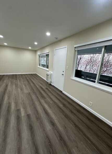 Building Photo - 3142 Grant St