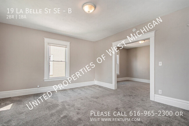 Building Photo - Available Now | 2 Bedroom 1 Bath Apartment...