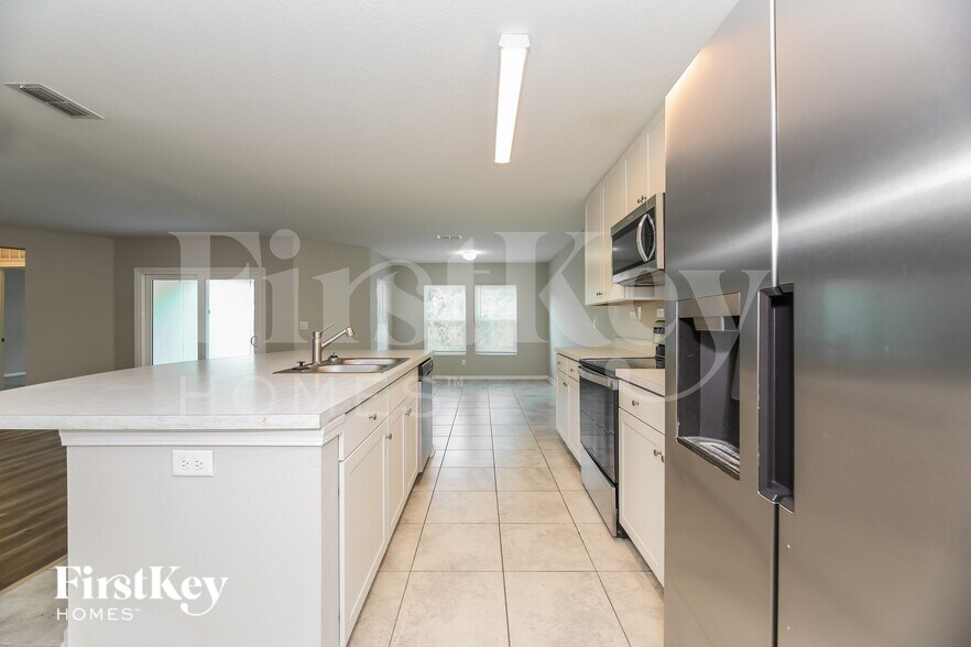 Building Photo - 11634 Dunns Crossing Dr
