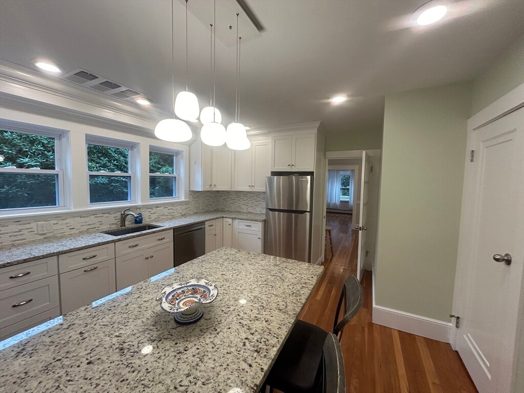 Building Photo - 23 Webster St