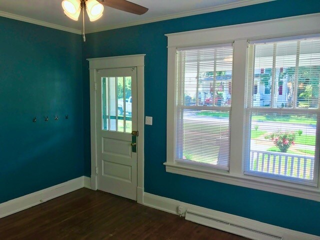 Building Photo - 306 Oakridge Blvd