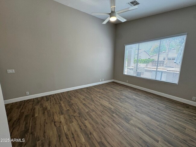 Building Photo - 1710 E Tradewind Ct