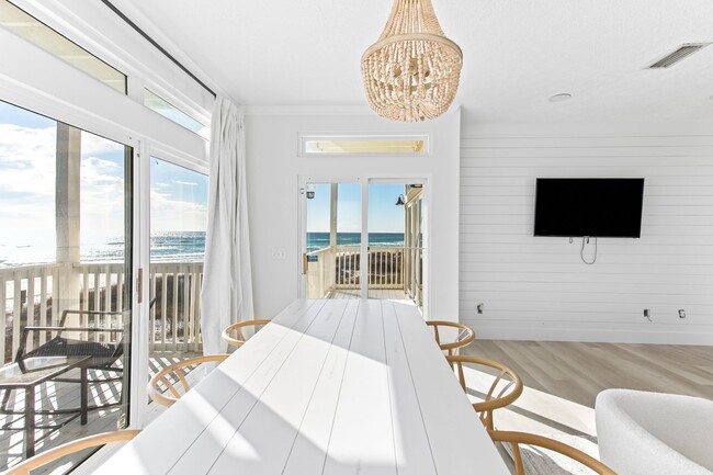 Building Photo - Newly Renovated Beach Front Four Bedroom Home