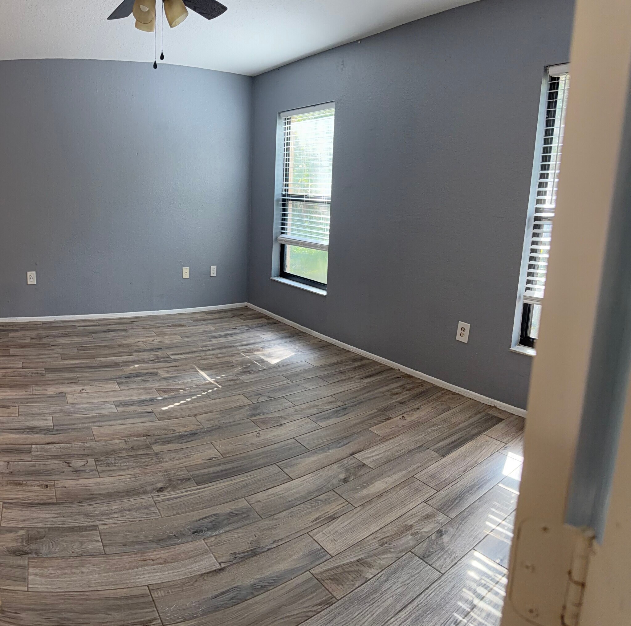Building Photo - 7723 Sugar Bend Dr