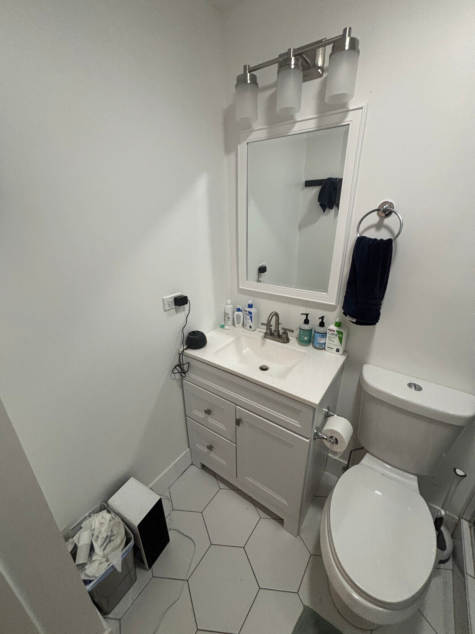 2nd bathroom sink - 1401 N Mohawk St