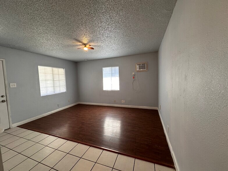 Building Photo - 3687 Pioneer Dr