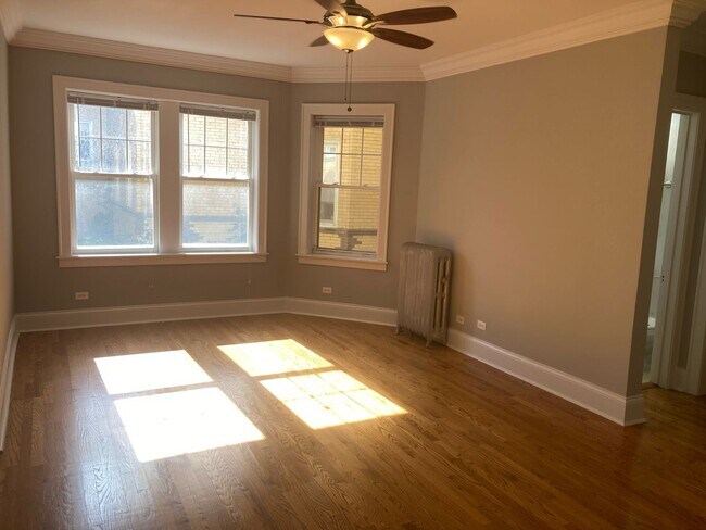 Building Photo - 4412 N Rockwell St