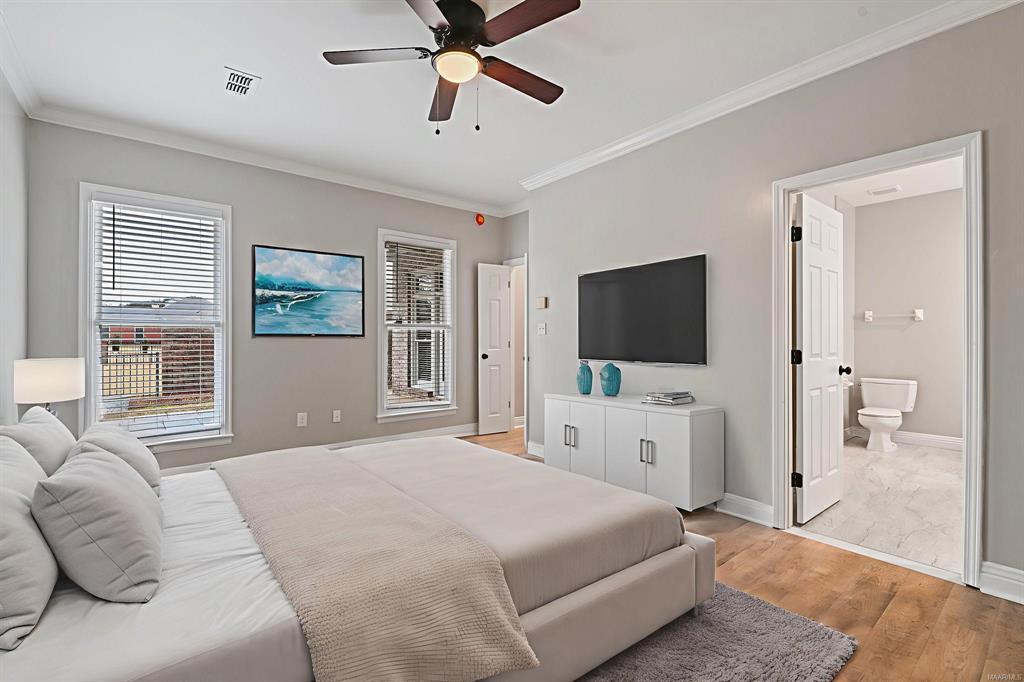 Building Photo - 8920 Green Chase Dr