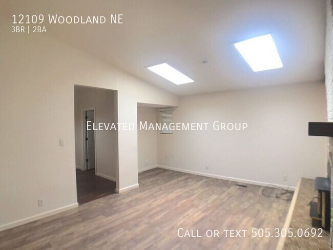 Building Photo - 12109 Woodland Ave NE