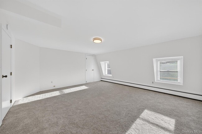 Building Photo - 12 Scotchtown Ave