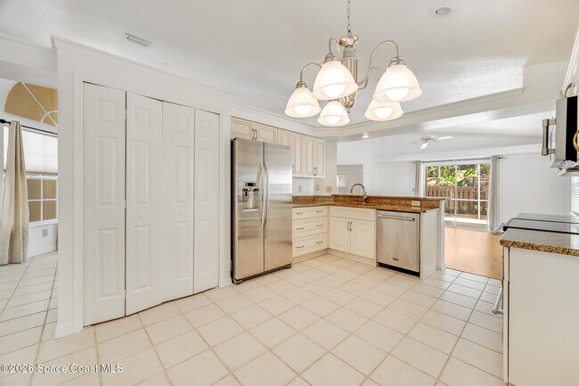 Building Photo - 330 Las Olas Dr