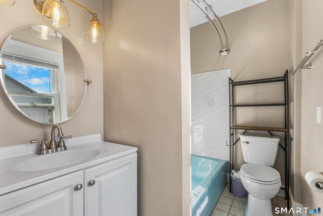 Building Photo - 304 Fairview Ave